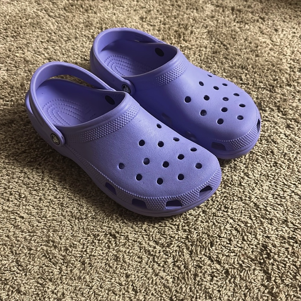 Women’s crocs